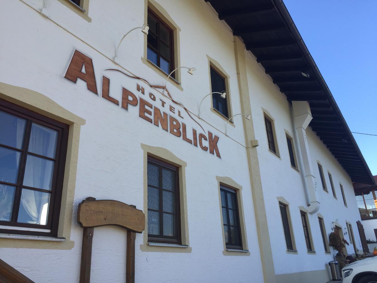 Hotel Alpenblick Riedering エクステリア 写真