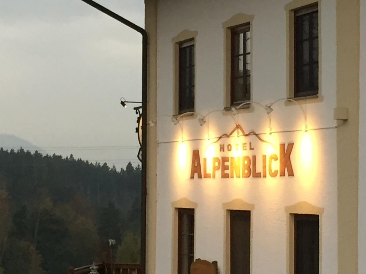 Hotel Alpenblick Riedering エクステリア 写真
